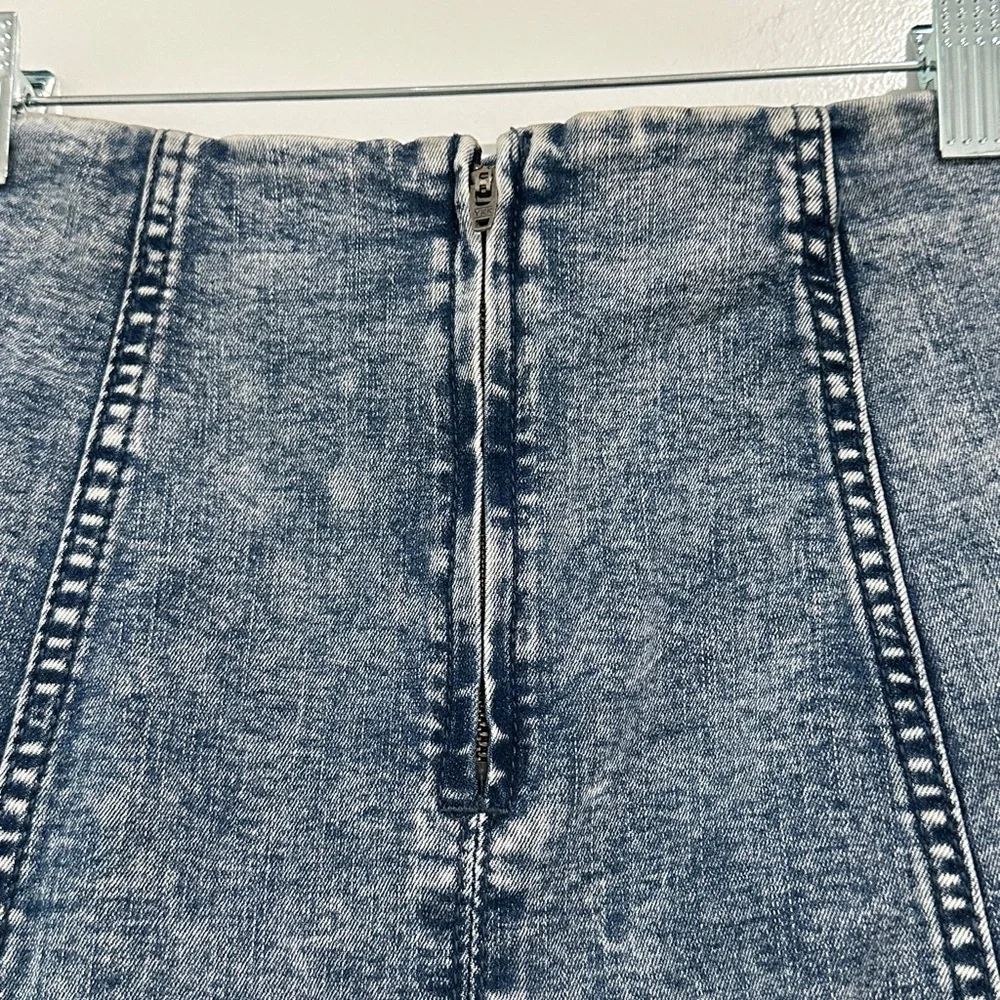 Wild Fable Acid Wash Denim Mini Skirt Blue High Rise | Size 4 - Picture 12 of 14